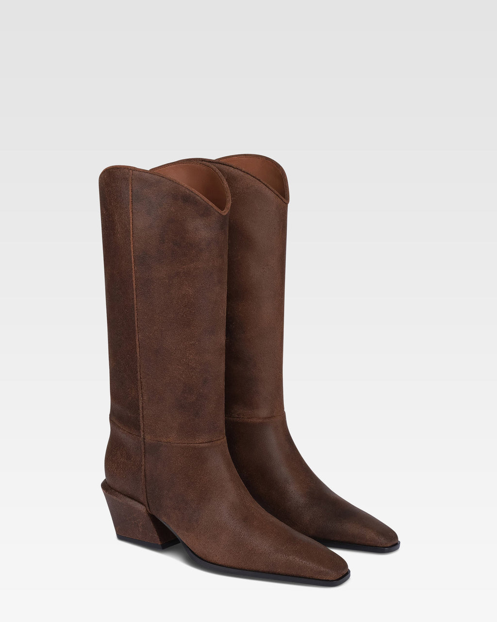 Boots in ebony vintage-effect calf leather