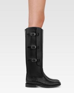 Stiefel aus schwarzem Kalbsleder mit Details mit Kroko-Pragung