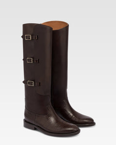 Boots in ebony calf leather with croco-embossed details