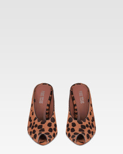 Open-toe sabots in caramel and dark brown printed cowhide