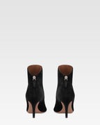 Stivaletti in pelle scamosciata nera