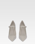 Pumps in grey patent leather