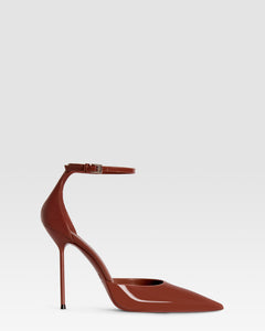 Ankle-strap pumps in desert rose patent leather