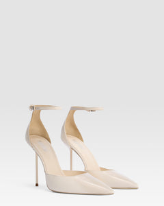 Ankle-strap pumps in ivory patent leather