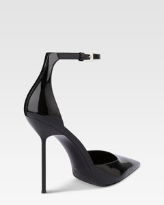 Ankle-strap pumps in black patent leather