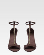 Sandali t-strap in raso ebano con castoni ricamati