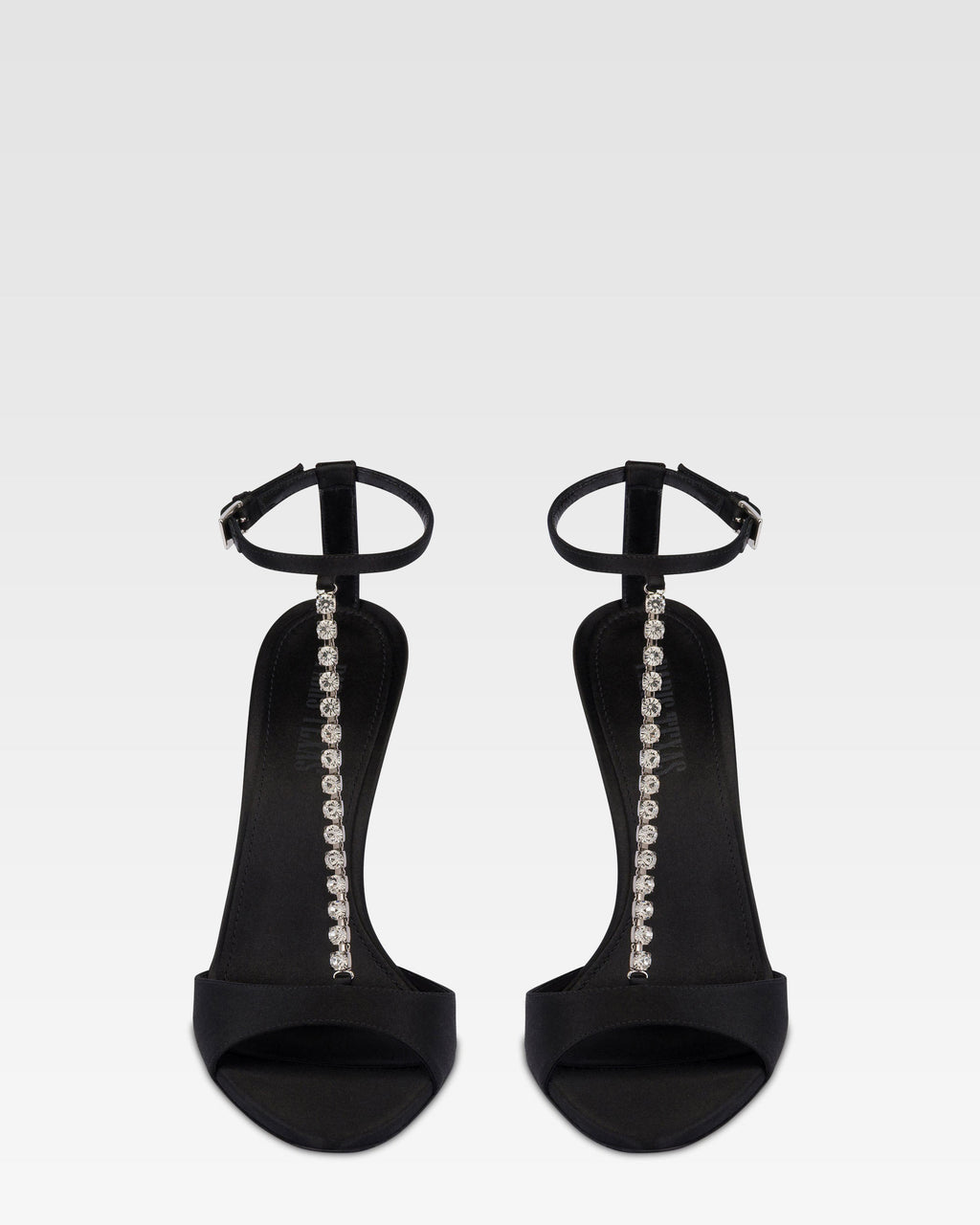 Sandali t-strap in raso nero con castoni ricamati