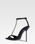 Sandali t-strap in raso nero con castoni ricamati