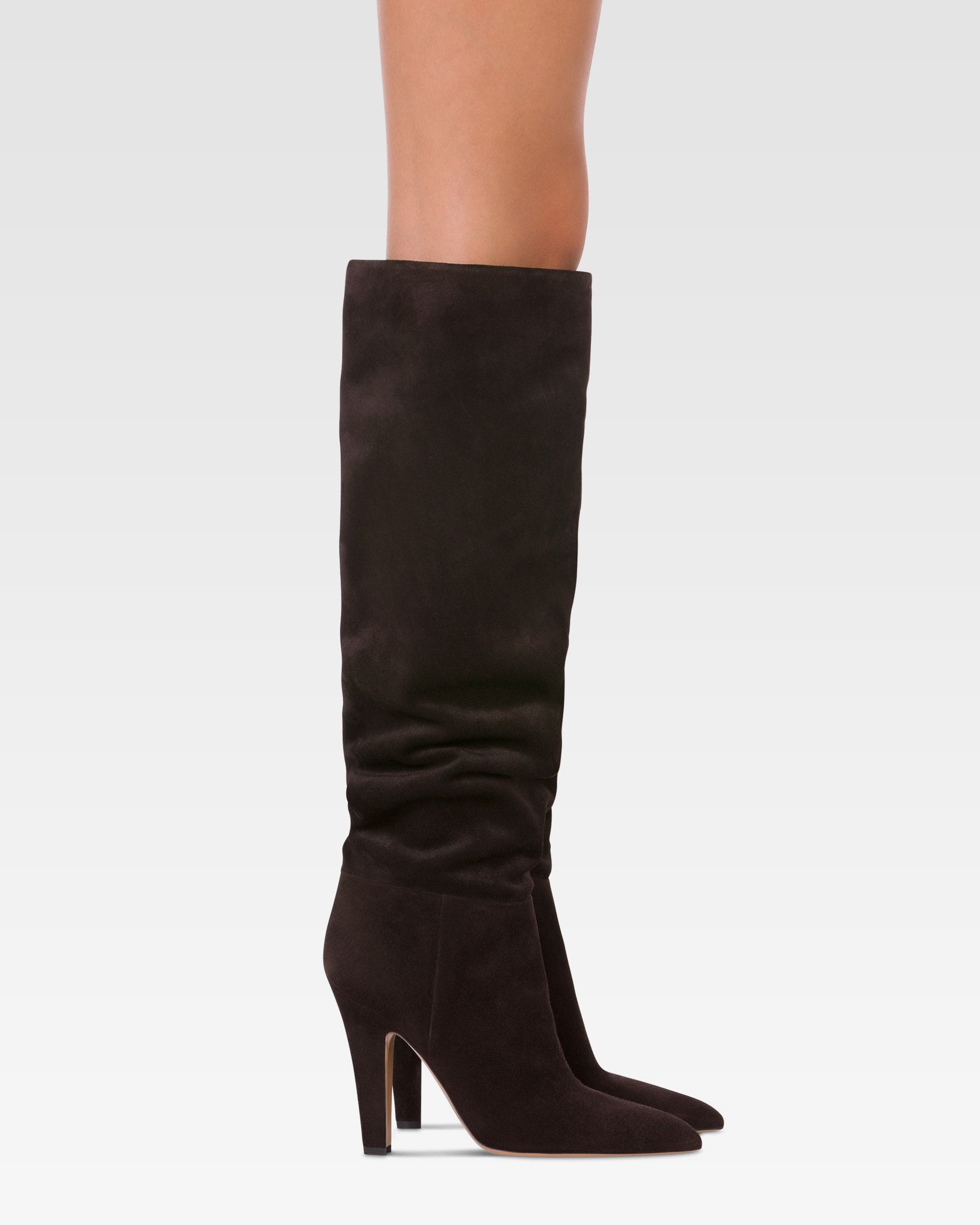Boots in ebony calf suede leather.