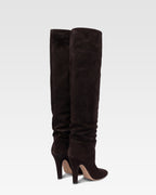 Boots in ebony calf suede leather.