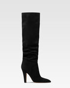 Boots in black calf suede leather.
