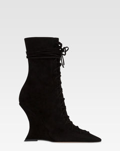 Ankle boots in black calf suede leather.