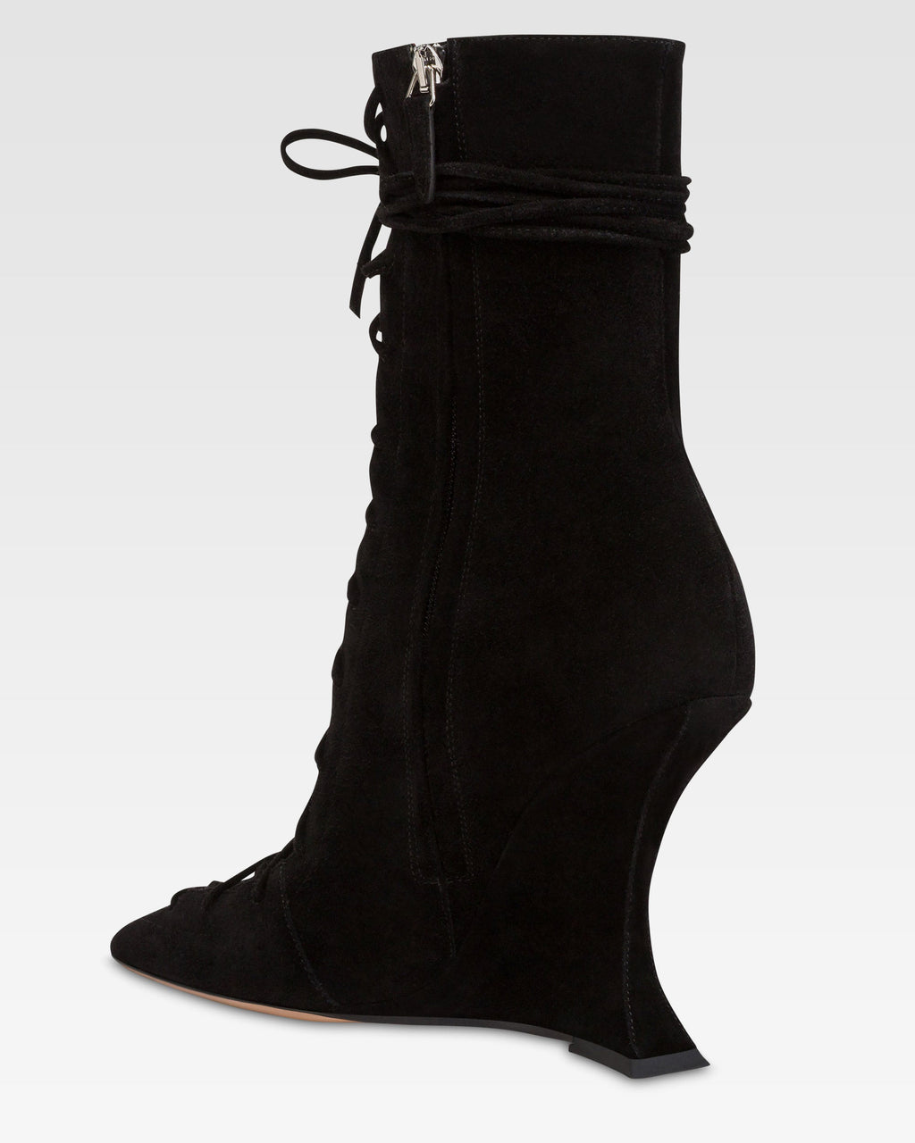 Ankle boots in black calf suede leather.