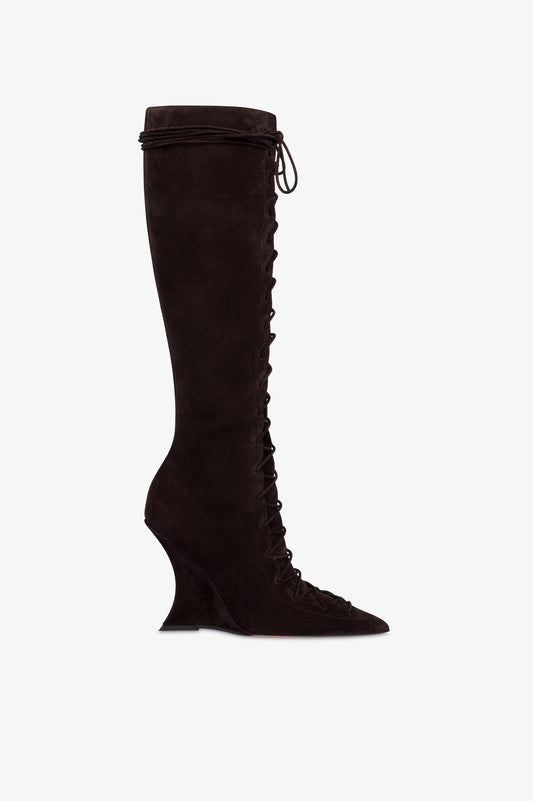 Boots in ebony calf suede leather.
