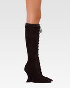 Boots in ebony calf suede leather.