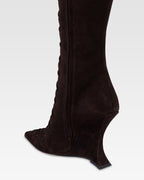Boots in ebony calf suede leather.