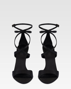 Sandali in raso nero con lacci alla caviglia