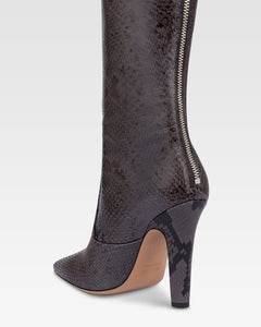 Boots in ash printed python leather.