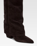 Fold-over boots in ebony calf suede leather.