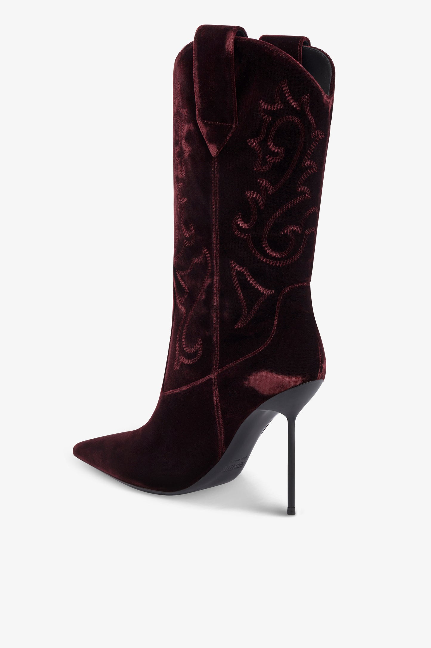 Botas de terciopelo de color <<pinot noir>>.