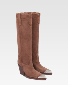 Texanische Stiefel aus dunkelbraunem Kalbsveloursleder