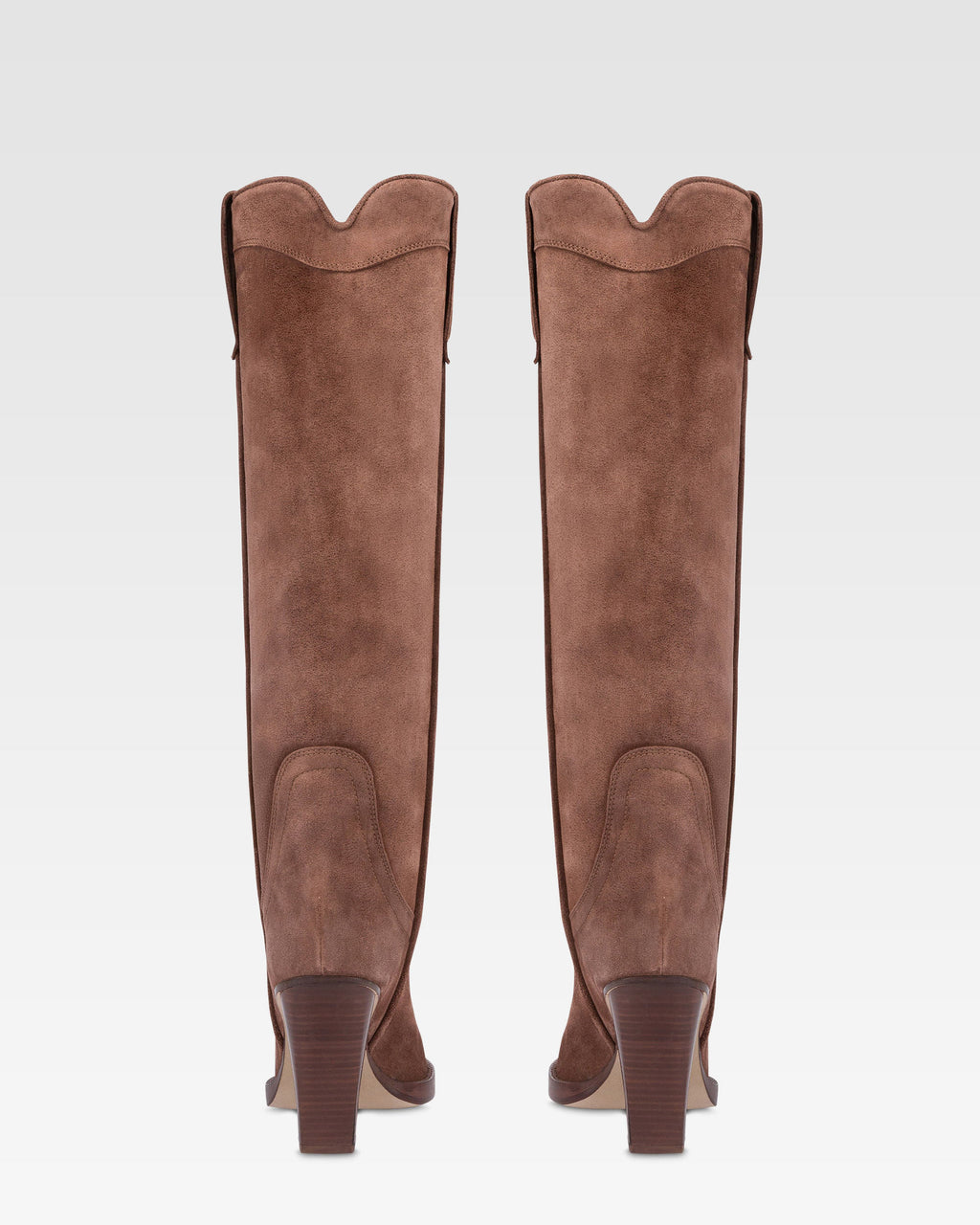 Texanische Stiefel aus dunkelbraunem Kalbsveloursleder