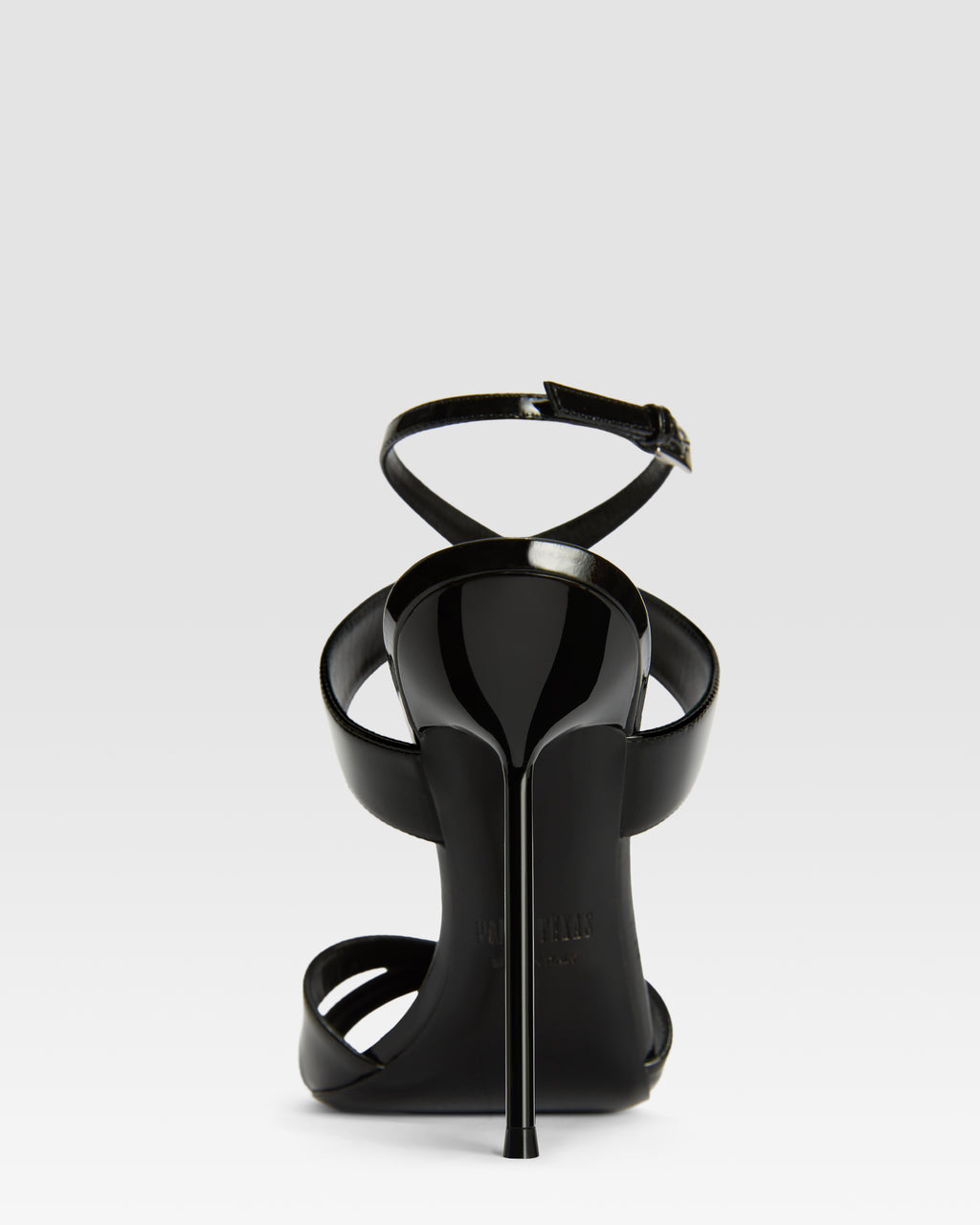 Sandals in black patent leather