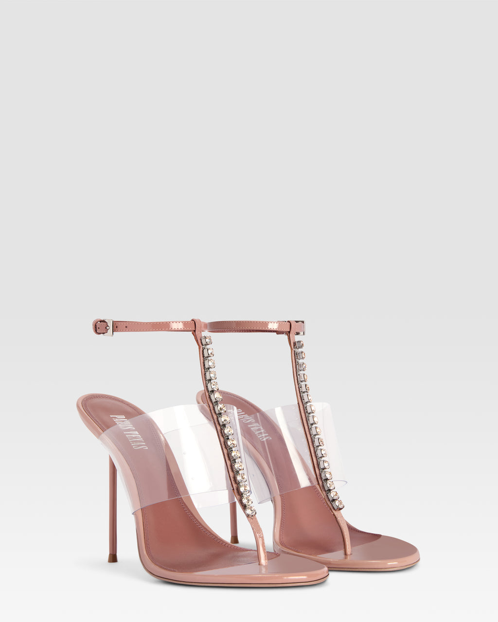 Sandalo t-strap in vernice e pvc con castoni ricamati