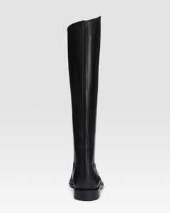 Boots in black calf leather