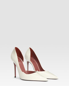 Pumps in white brushed calf leather