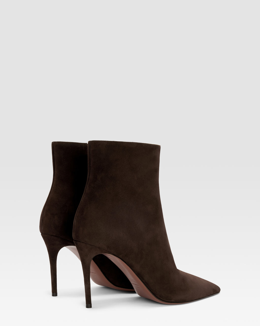 Bottines en cuir de veau suede couleur ebene