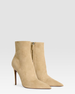 Ankle boots in sand calf suede leather