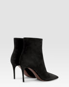 Bottines en cuir de veau suede noir
