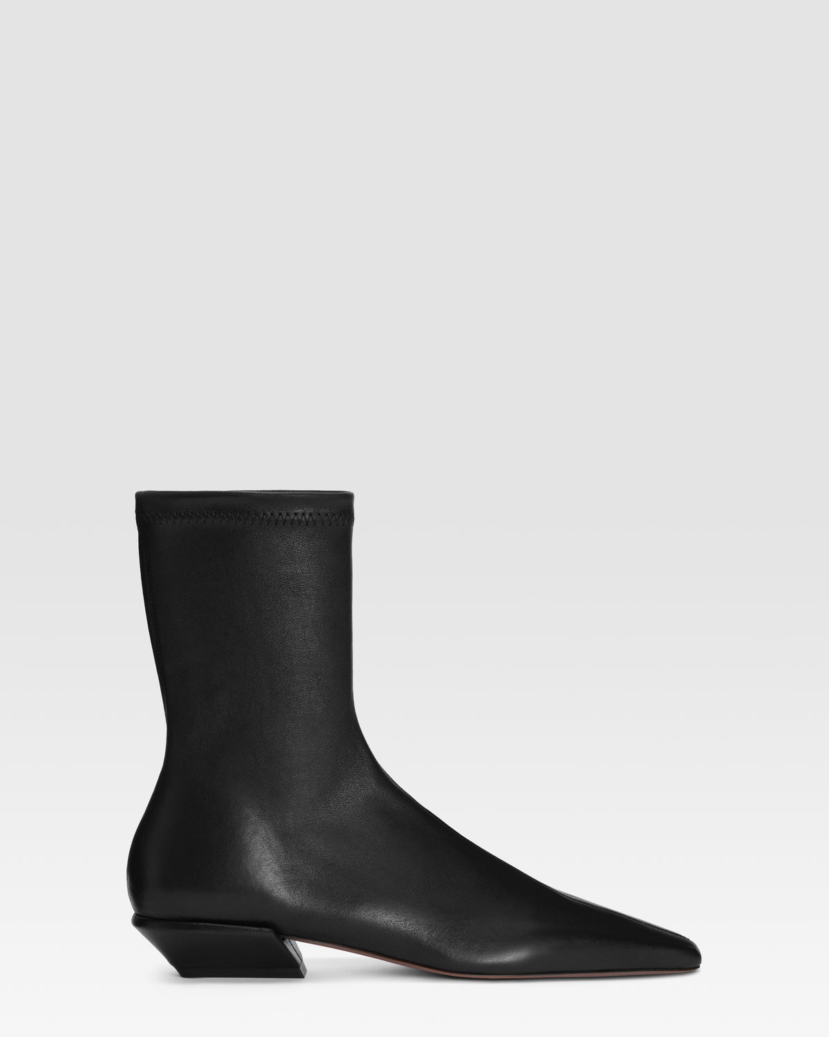 Stivaletto in nappa stretch