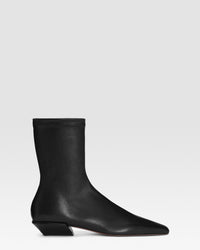 Ankle boots in black stretch leather — BLACK