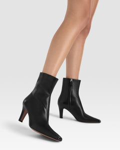 Ankle boots in black calf leather