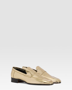 Loafers in gold, metallic-effect plisse leather