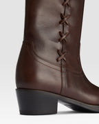 Boots in chocolate calf leather