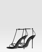 LACKLEDER T-STRAP SANDALE