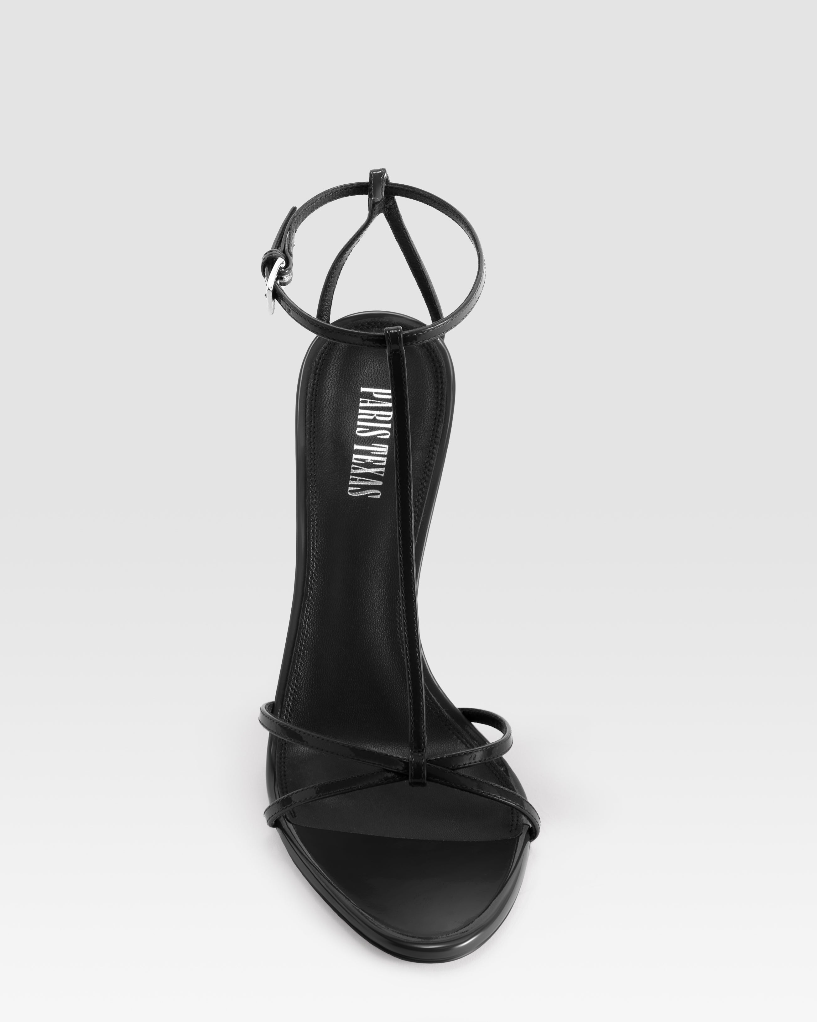 LACKLEDER T-STRAP SANDALE