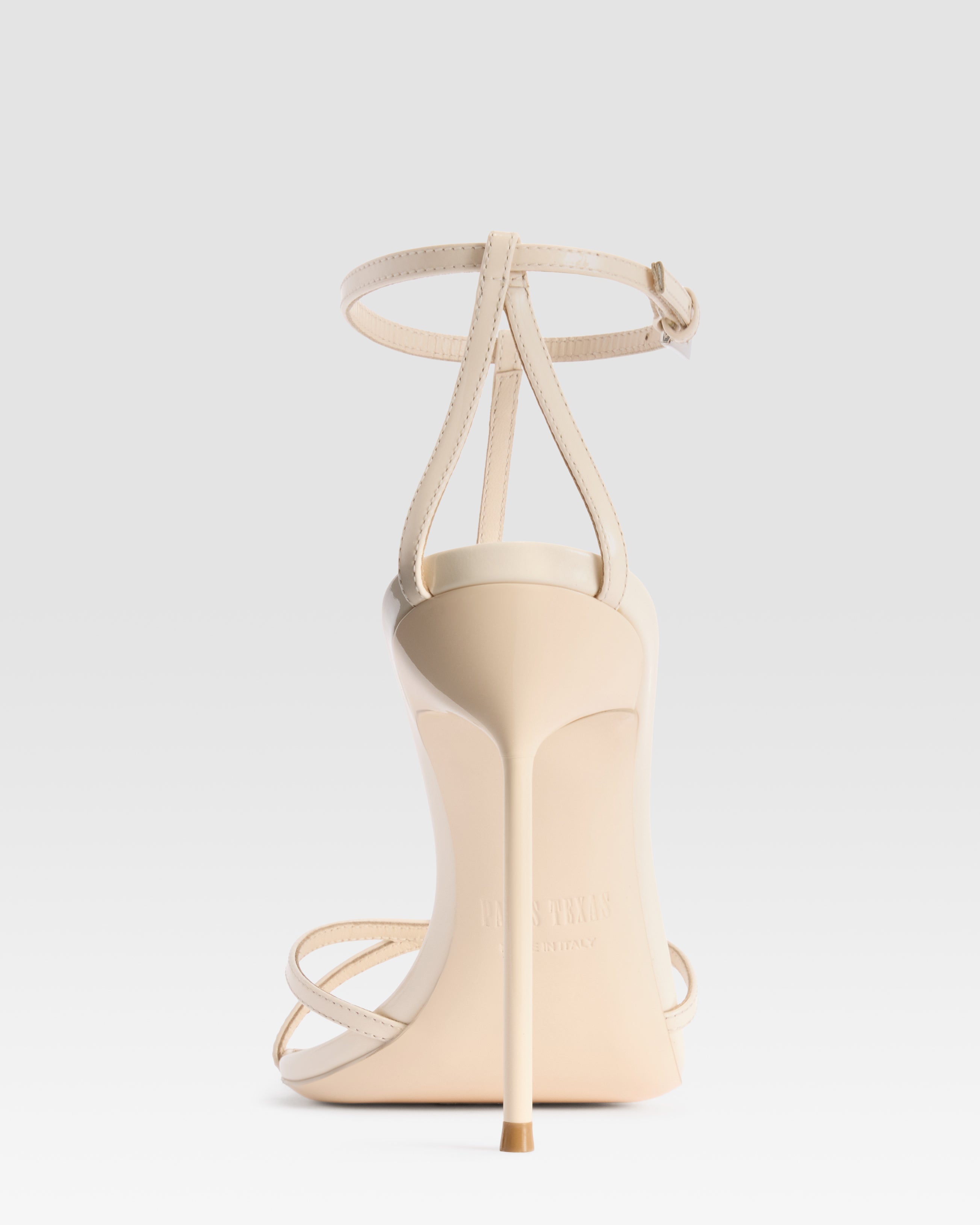 LACKLEDER T-STRAP SANDALE