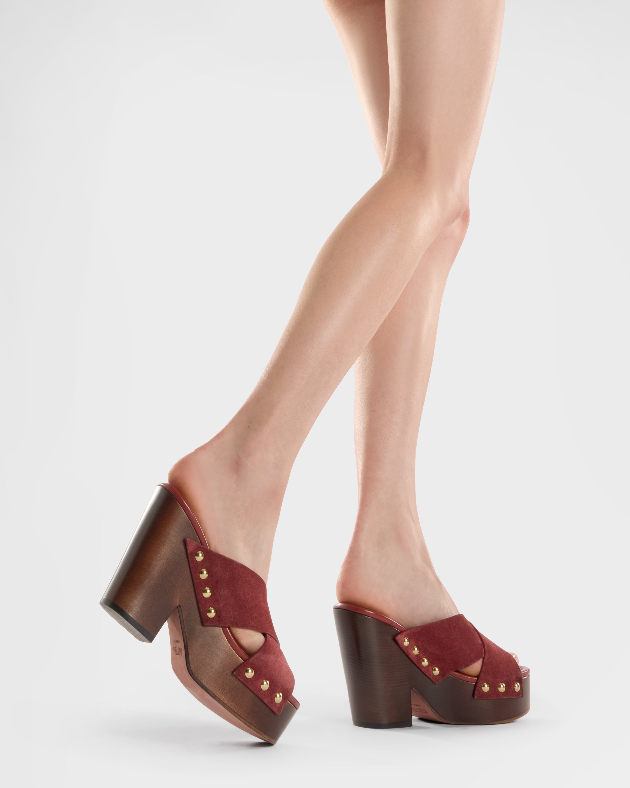 MULE AUS VELOURSLEDER