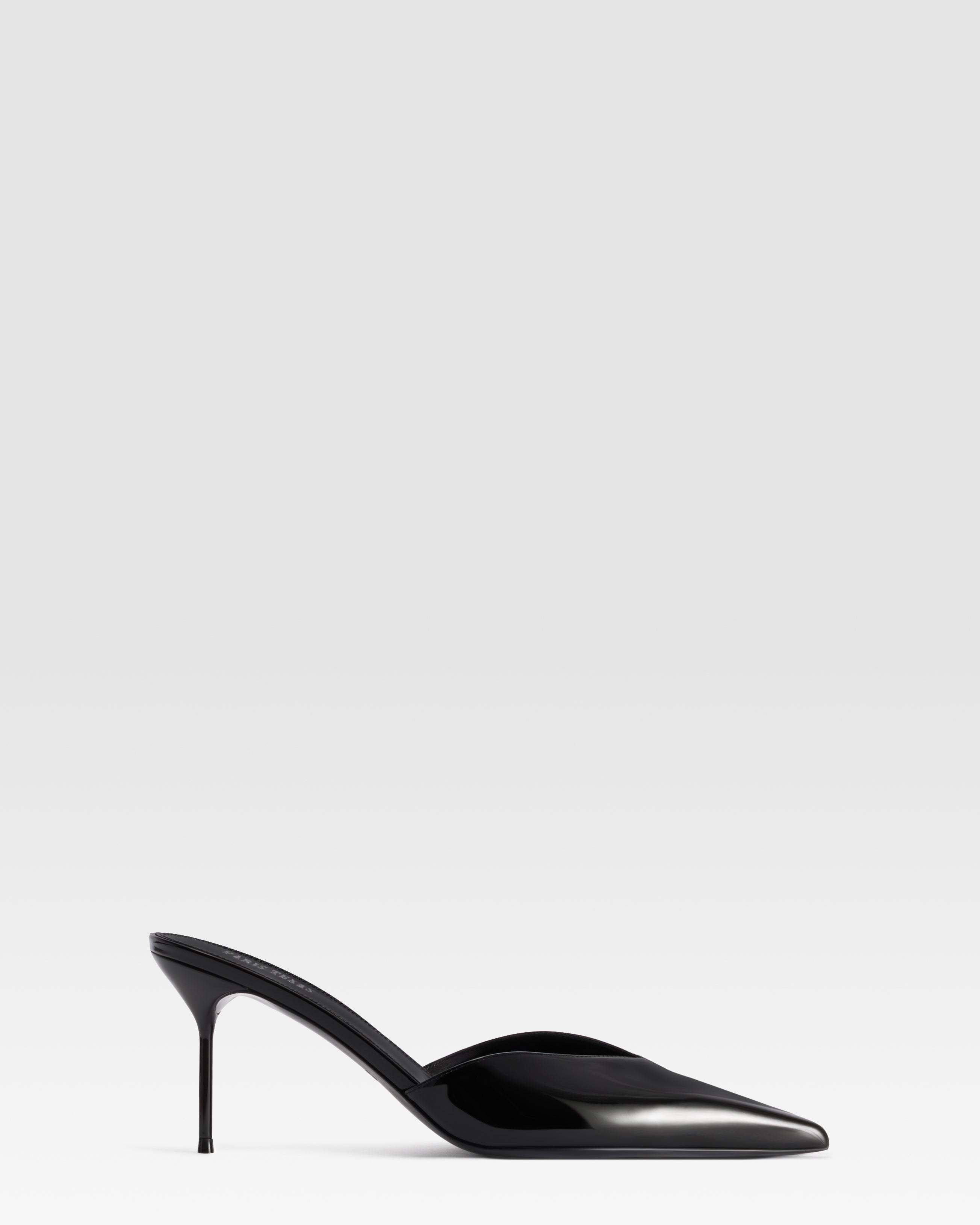 PATENT LEATHER SABOT