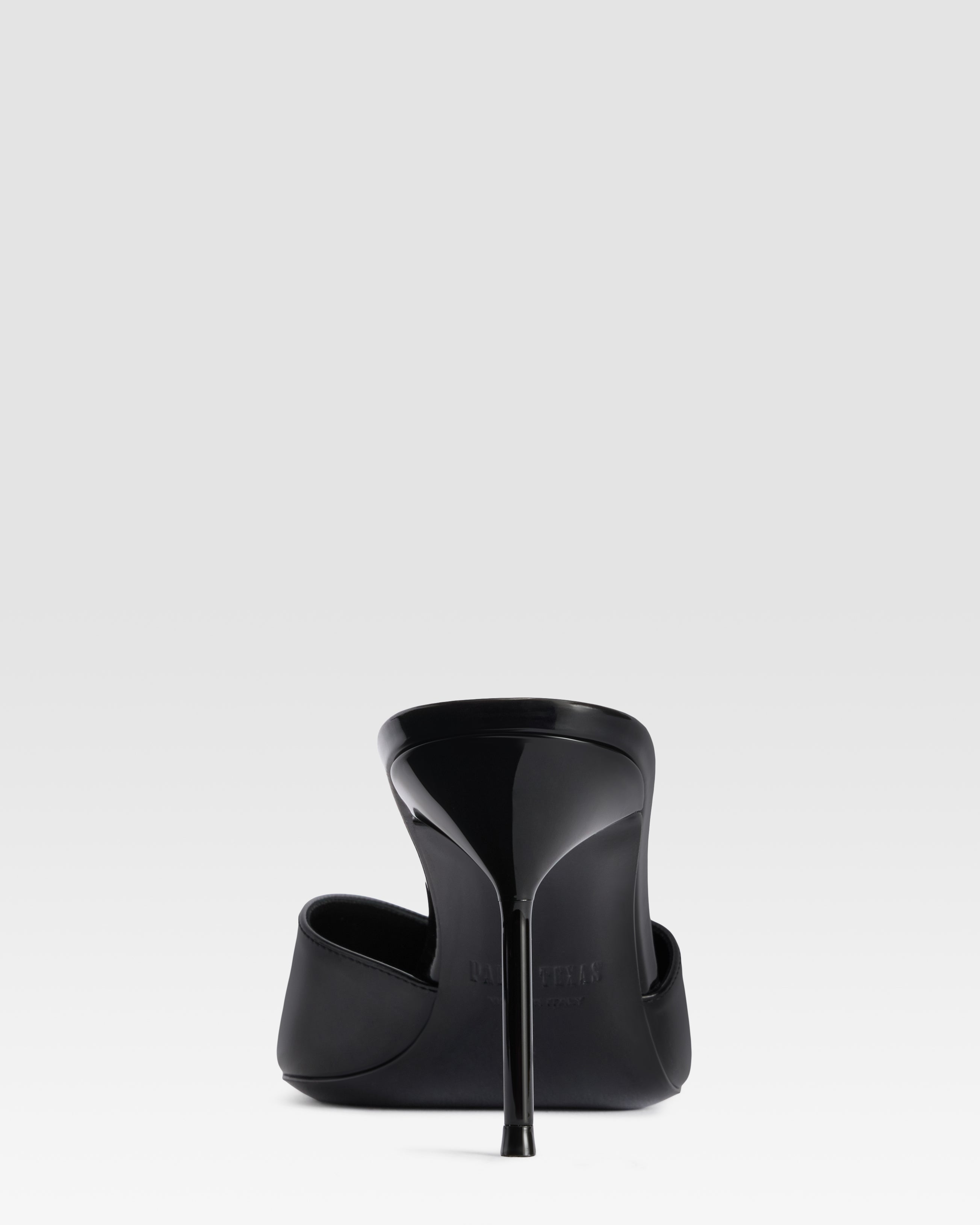 PATENT LEATHER SABOT