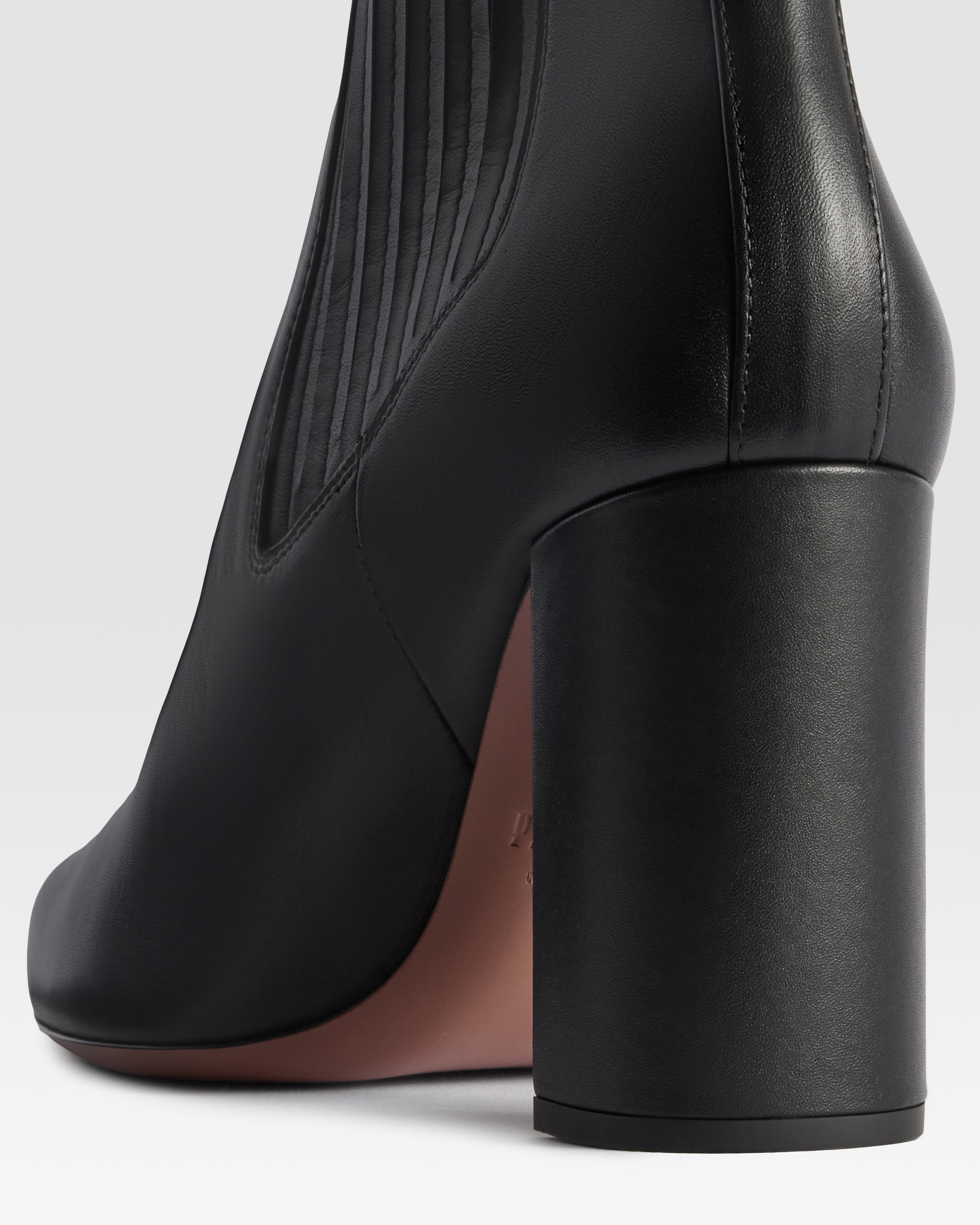 LEATHER ANKLE BOOT