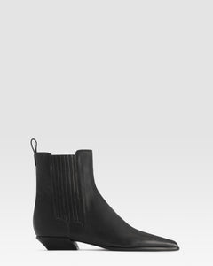 LEATHER ANKLE BOOT