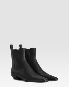 LEATHER ANKLE BOOT