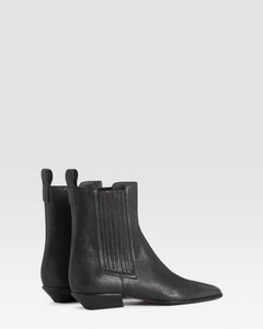 LEATHER ANKLE BOOT