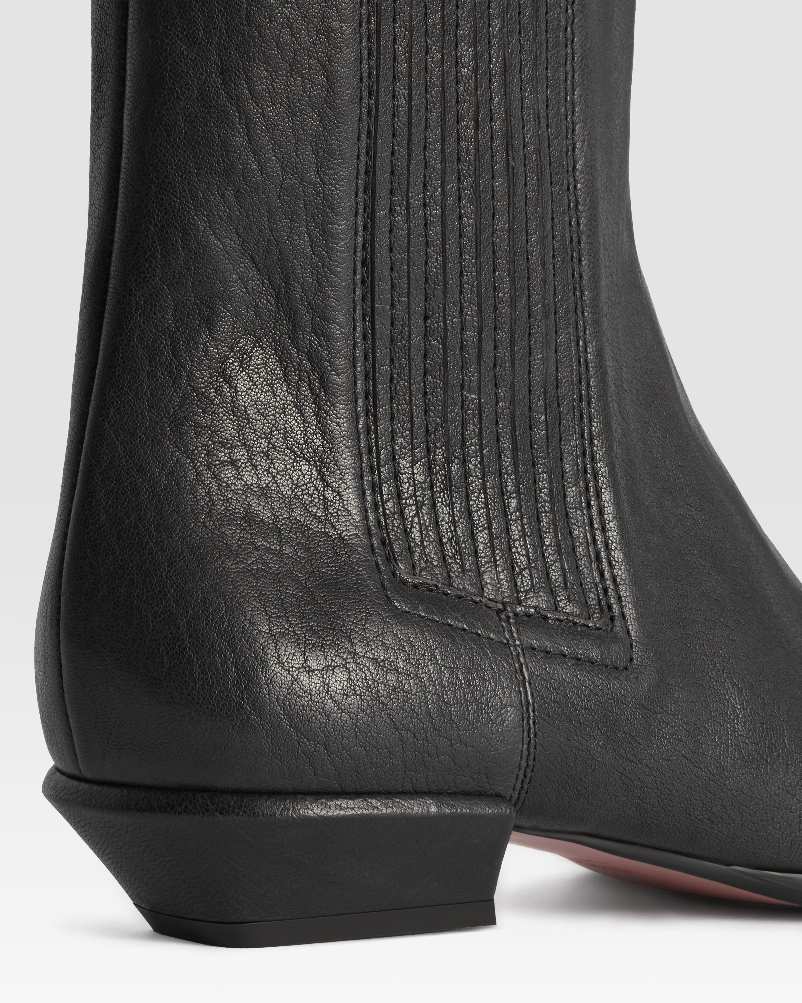 LEATHER ANKLE BOOT