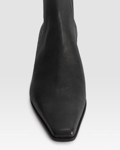 LEATHER ANKLE BOOT